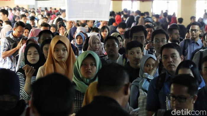 BPS Catat 7,24 Juta Warga Indonesia Masih Menganggur
