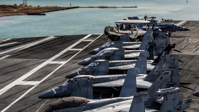 Jet Tempur AS Serang Dua Kapal Tanker Iran yang Diduga Langgar Blokade