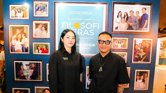 Film Adaptasi Filosofi Teras Resmi Perkenalkan Poster Perdana dan Trailer