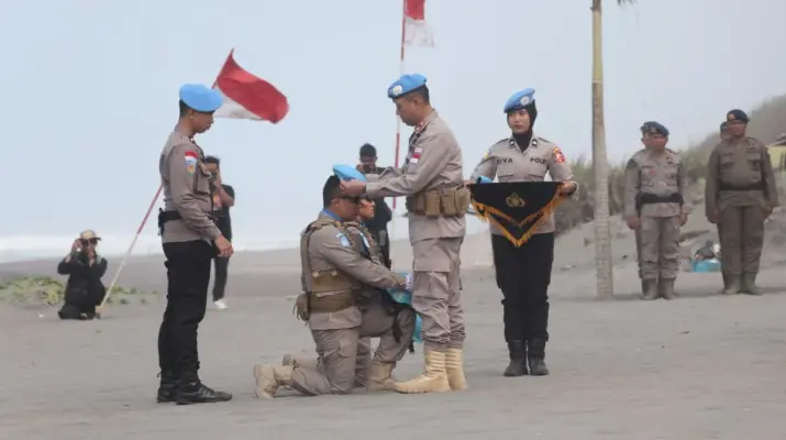 a group of people in uniform
