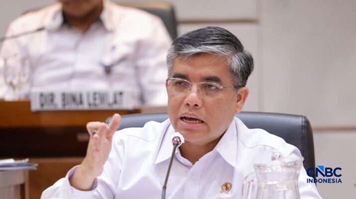 Pekerja Asing Dikenai US$100 per Bulan, Jadi Penopang Utama PNBP Kemnaker